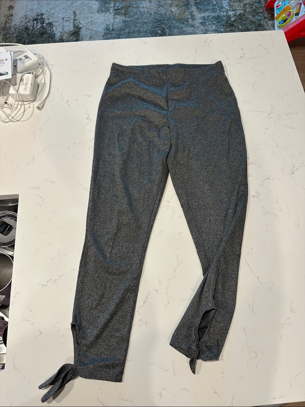 Serra Gray Tie-Hem Leggings (M)